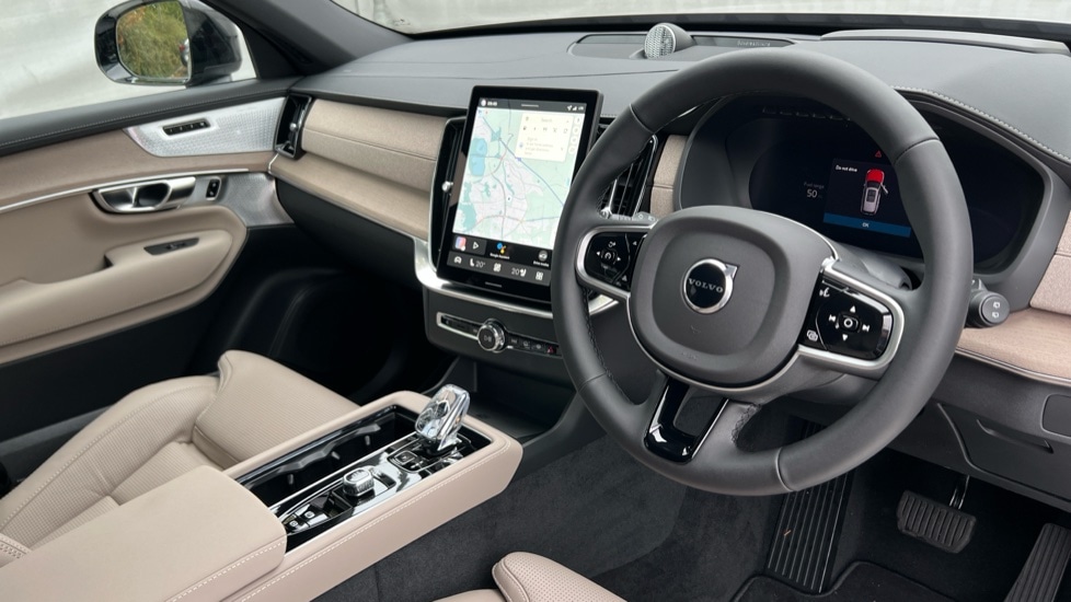 Used Volvo XC90 2025 for sale - 76112200: Photo 5