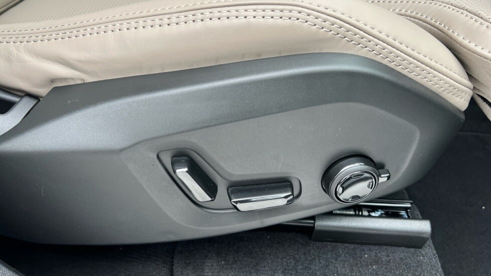 Used Volvo XC90 2025 for sale - 76112200: Photo 53