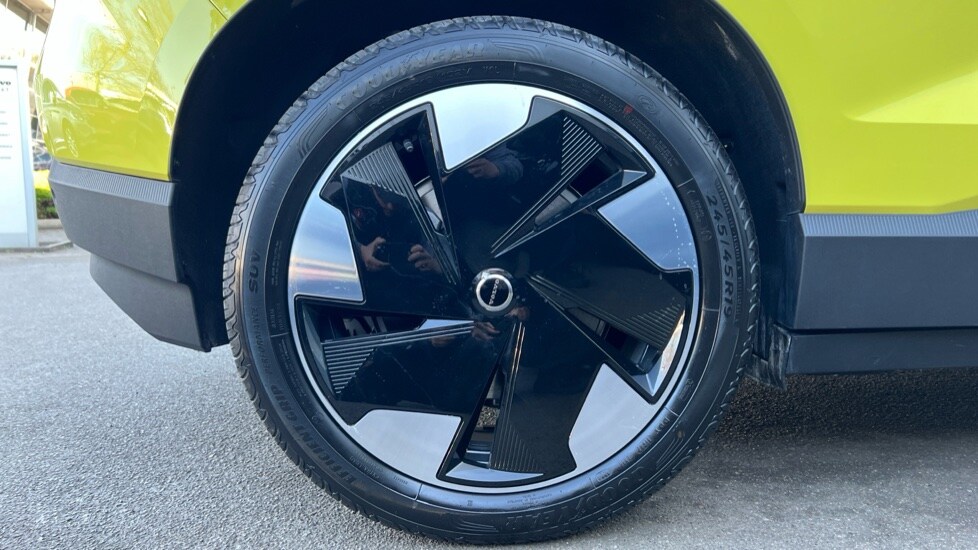 Used Volvo EX30 2025 for sale - 75472562: Photo 24