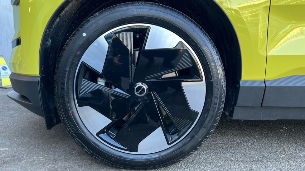 Used Volvo EX30 2025 for sale - 75472562: Photo 25