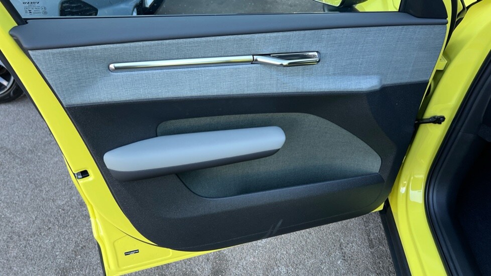 Used Volvo EX30 2025 for sale - 75472562: Photo 46