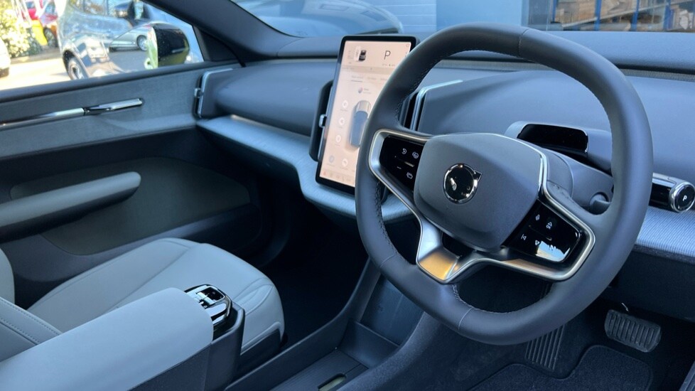 Used Volvo EX30 2025 for sale - 75472562: Photo 5