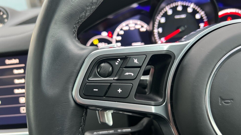 Used Porsche Cayenne 2023 for sale - 76434619: Photo 23