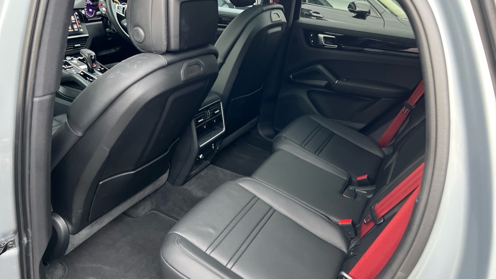 Used Porsche Cayenne 2023 for sale - 76434619: Photo 41