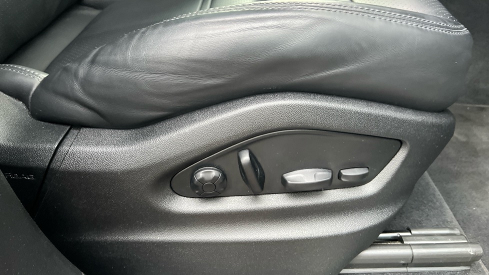 Used Porsche Cayenne 2023 for sale - 76434619: Photo 45