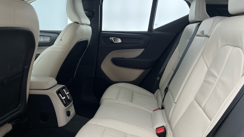 Used Volvo XC40 2021 for sale - 76501334: Photo 7