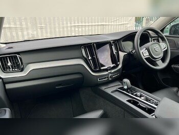 Used Volvo XC60 2022 for sale - 76302389: Photo