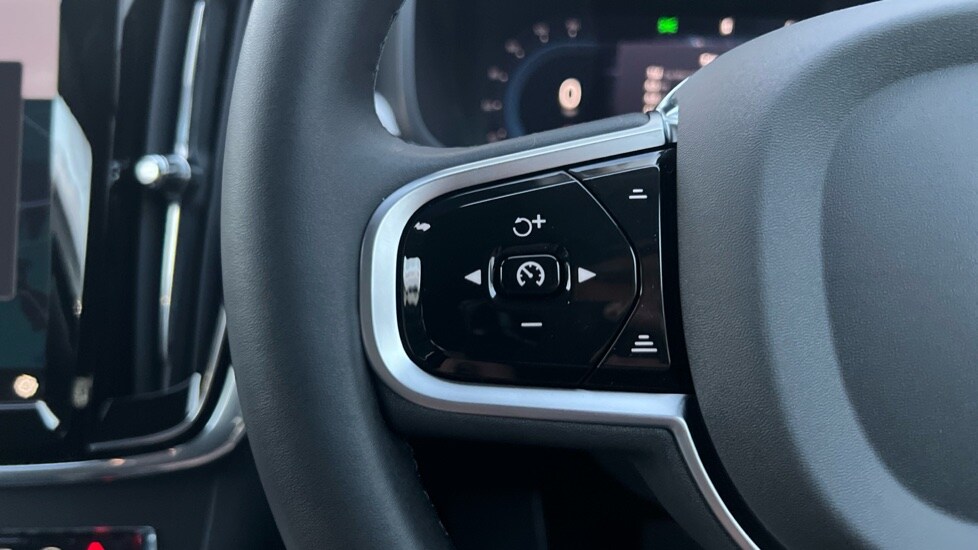 Used Volvo V90 2025 for sale - 75472477: Photo 18