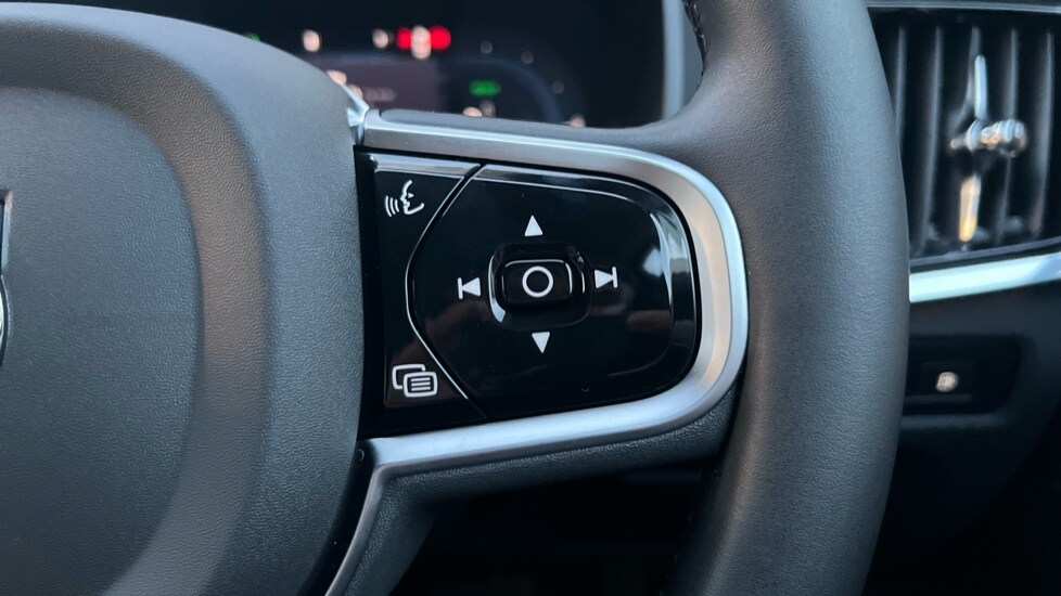 Used Volvo V90 2025 for sale - 75472477: Photo 19