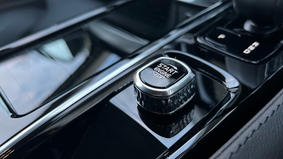 Used Volvo V90 2025 for sale - 75472477: Photo 28