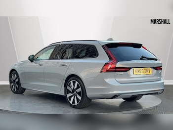 Used Volvo V90 2025 for sale - 75472477: Photo