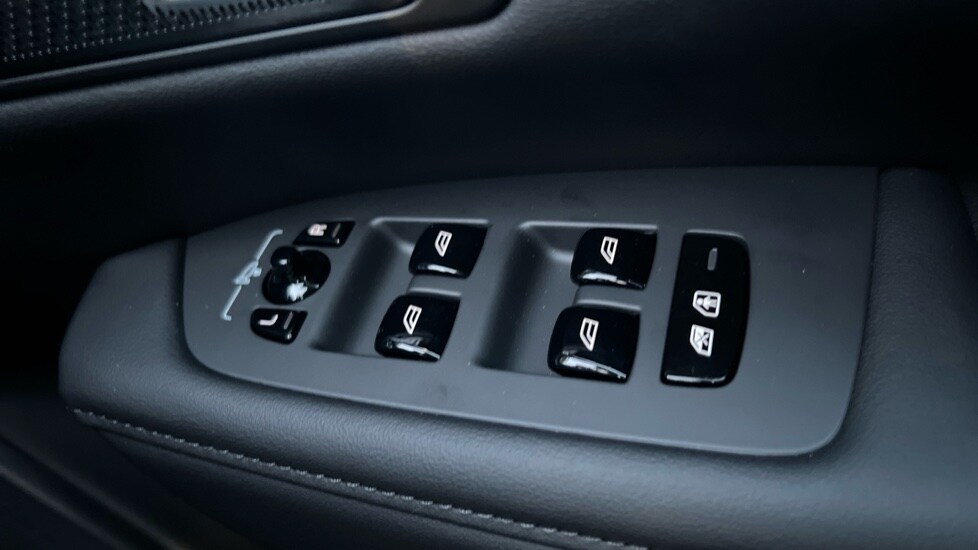 Used Volvo V90 2025 for sale - 75472477: Photo 33