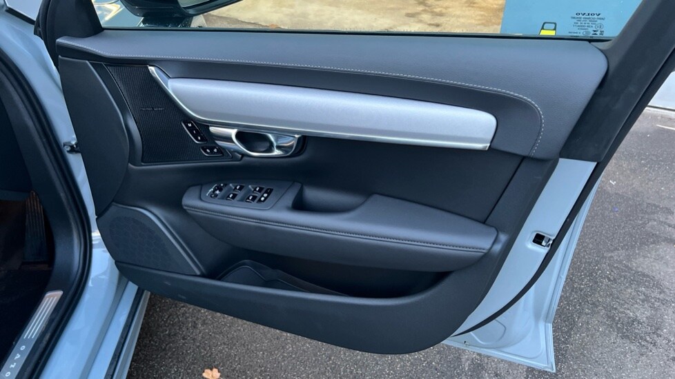 Used Volvo V90 2025 for sale - 75472477: Photo 45