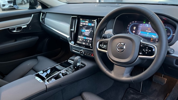 Used Volvo V90 2025 for sale - 75472477: Photo 5