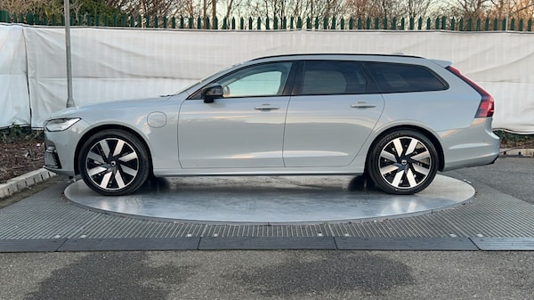 Used Volvo V90 2025 for sale - 75472477: Photo 8