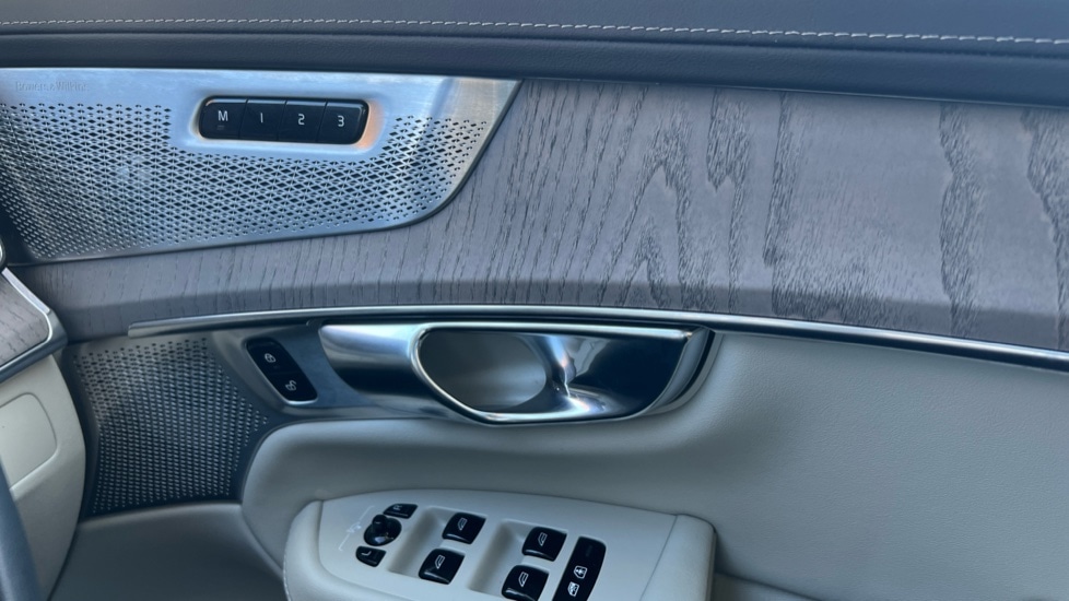 Used Volvo XC90 2025 for sale - 76999490: Photo 15