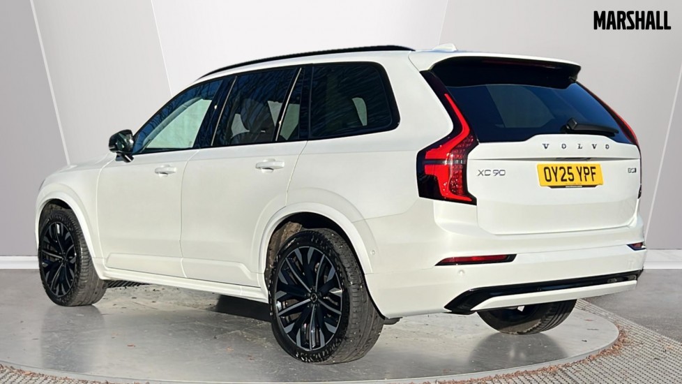 Used Volvo XC90 2025 for sale - 76999490: Photo 2