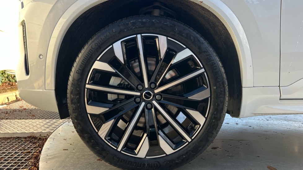 Used Volvo XC90 2025 for sale - 76999490: Photo 25