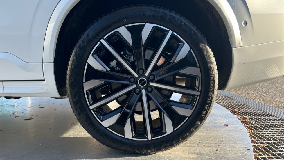 Used Volvo XC90 2025 for sale - 76999490: Photo 26