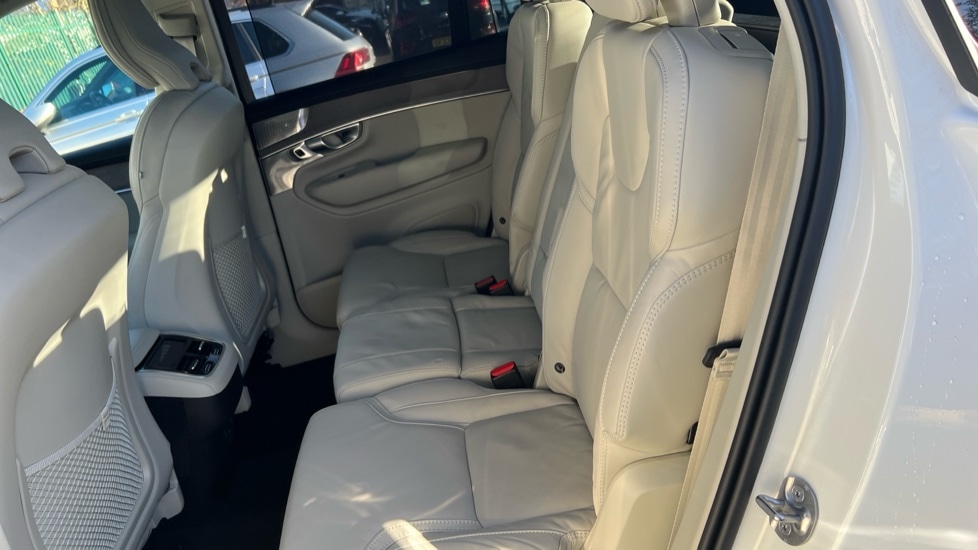Used Volvo XC90 2025 for sale - 76999490: Photo 38