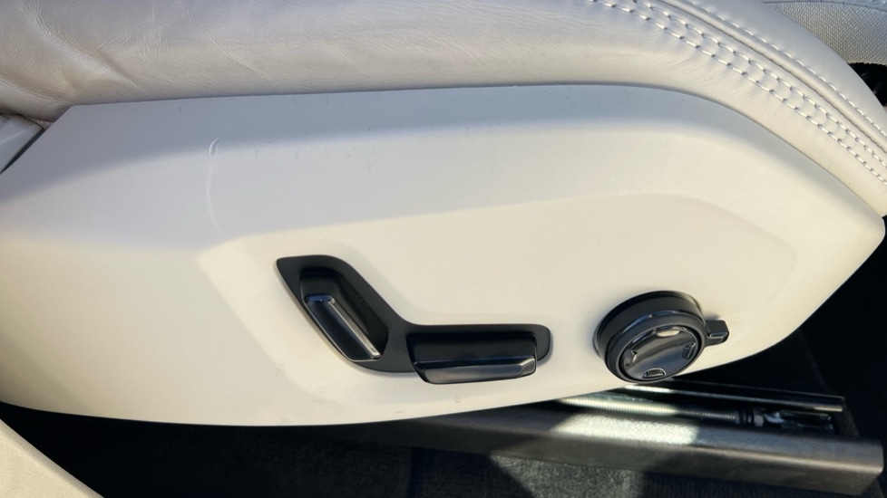 Used Volvo XC90 2025 for sale - 76999490: Photo 53