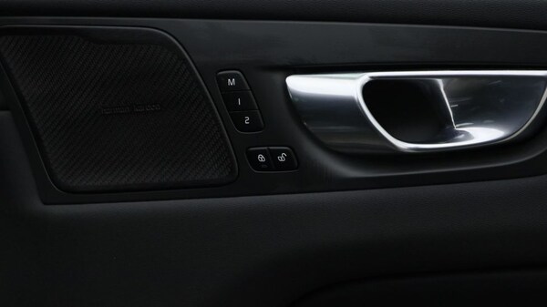 Used Volvo XC60 2022 for sale - 75472489: Photo 24