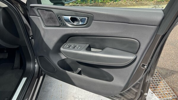 Used Volvo XC60 2022 for sale - 75472489: Photo 45