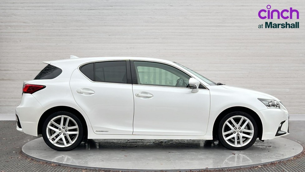 Used Lexus CT 2018 for sale - 77087560: Photo 2