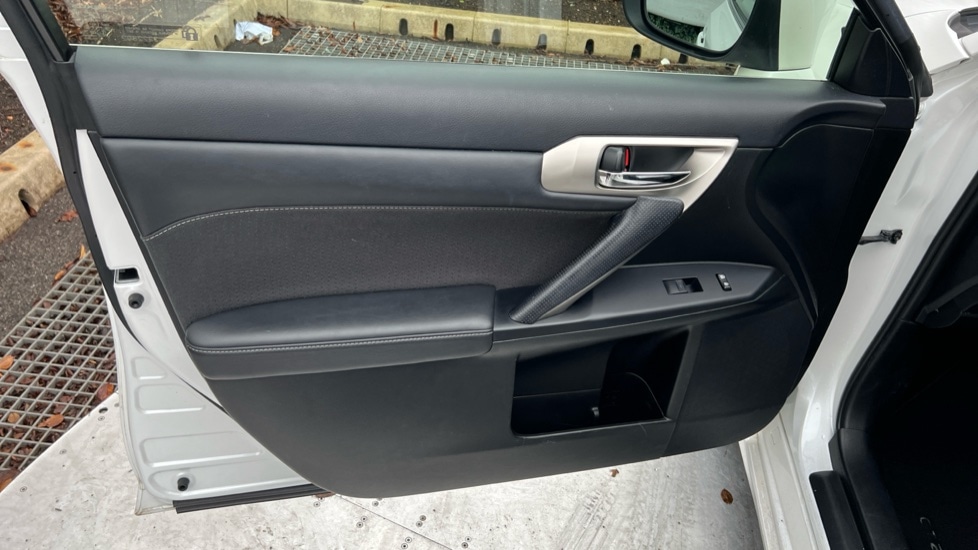 Used Lexus CT 2018 for sale - 77087560: Photo 39