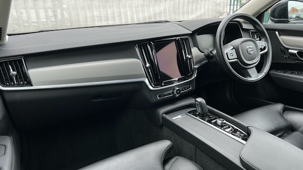 Used Volvo V90 2021 for sale - 76297641: Photo 4