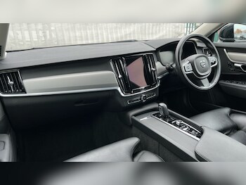Used Volvo V90 2021 for sale - 76297641: Photo