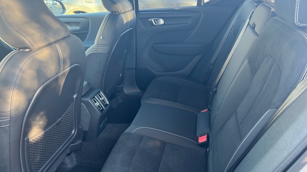 Used Volvo XC40 2024 for sale - 76593727: Photo 10