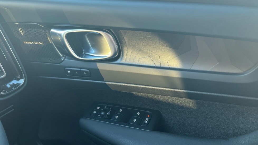 Used Volvo XC40 2024 for sale - 76593727: Photo 15