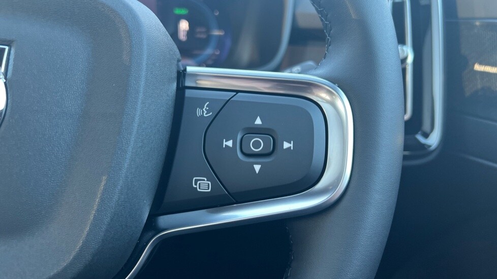 Used Volvo XC40 2024 for sale - 76593727: Photo 19