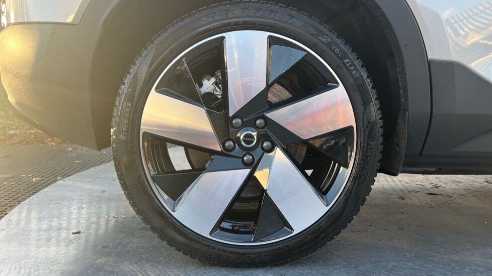 Used Volvo XC40 2024 for sale - 76593727: Photo 24