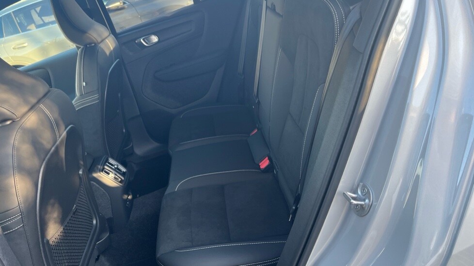 Used Volvo XC40 2024 for sale - 76593727: Photo 37