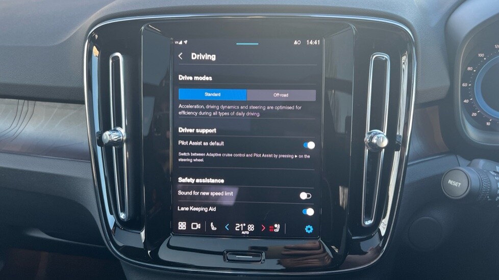 Used Volvo XC40 2024 for sale - 76593727: Photo 40