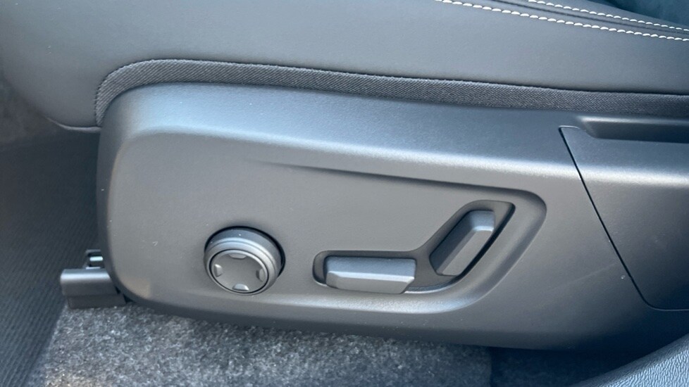 Used Volvo XC40 2024 for sale - 76593727: Photo 48