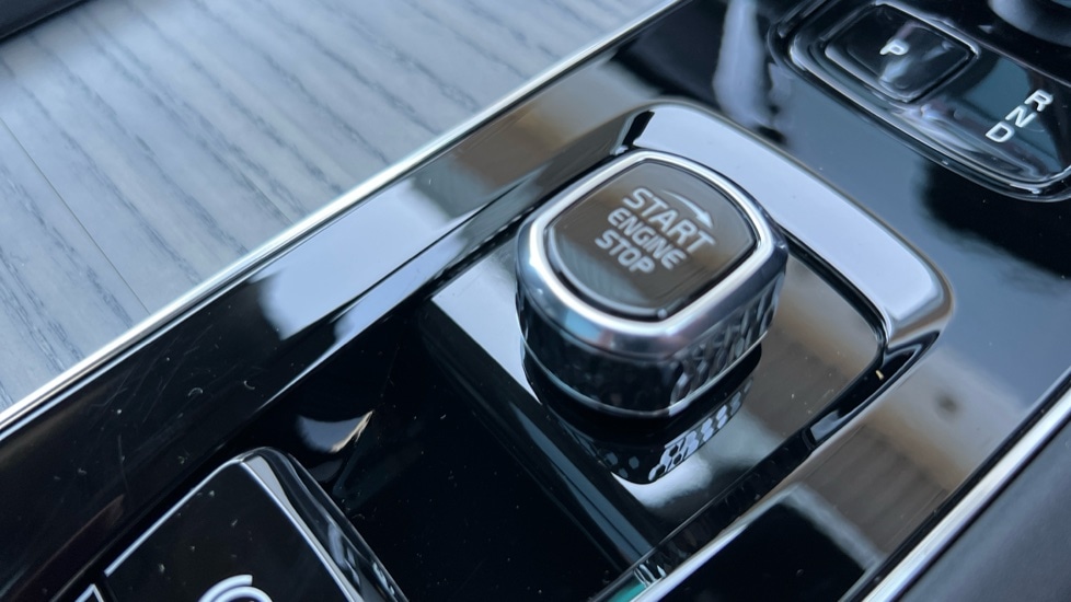 Used Volvo XC90 2025 for sale - 76112074: Photo 28