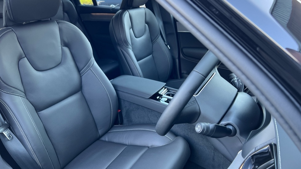 Used Volvo XC90 2025 for sale - 76112074: Photo 9