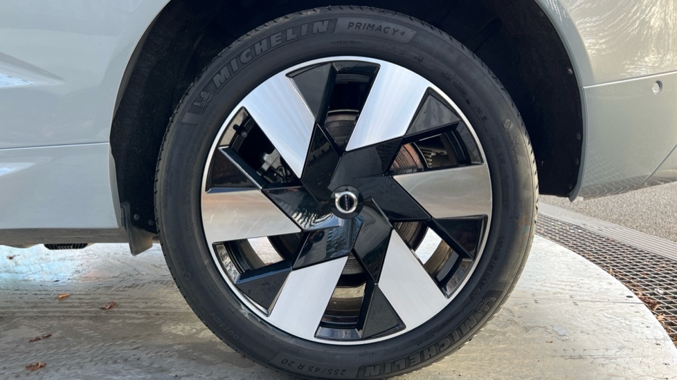 Used Volvo XC60 2025 for sale - 77018235: Photo 26