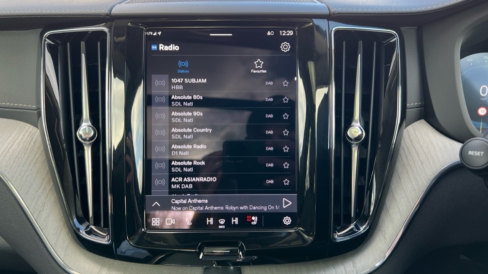 Used Volvo XC60 2025 for sale - 77018235: Photo 35