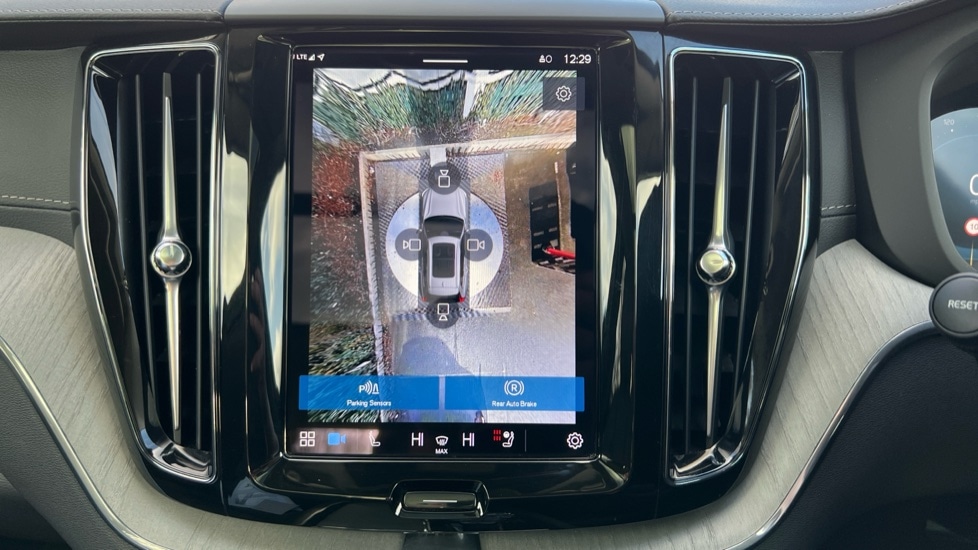 Used Volvo XC60 2025 for sale - 77018235: Photo 37