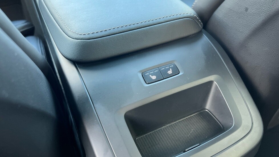 Used Volvo XC60 2025 for sale - 77018235: Photo 49