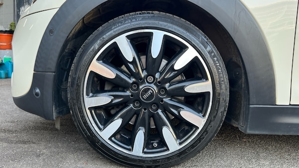 Used MINI Convertible 2020 for sale - 75547417: Photo 17