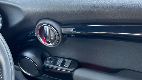 Used MINI Convertible 2020 for sale - 75547417: Photo 30