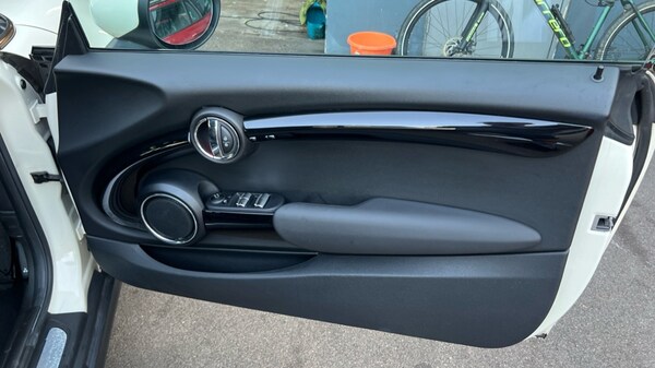 Used MINI Convertible 2020 for sale - 75547417: Photo 38