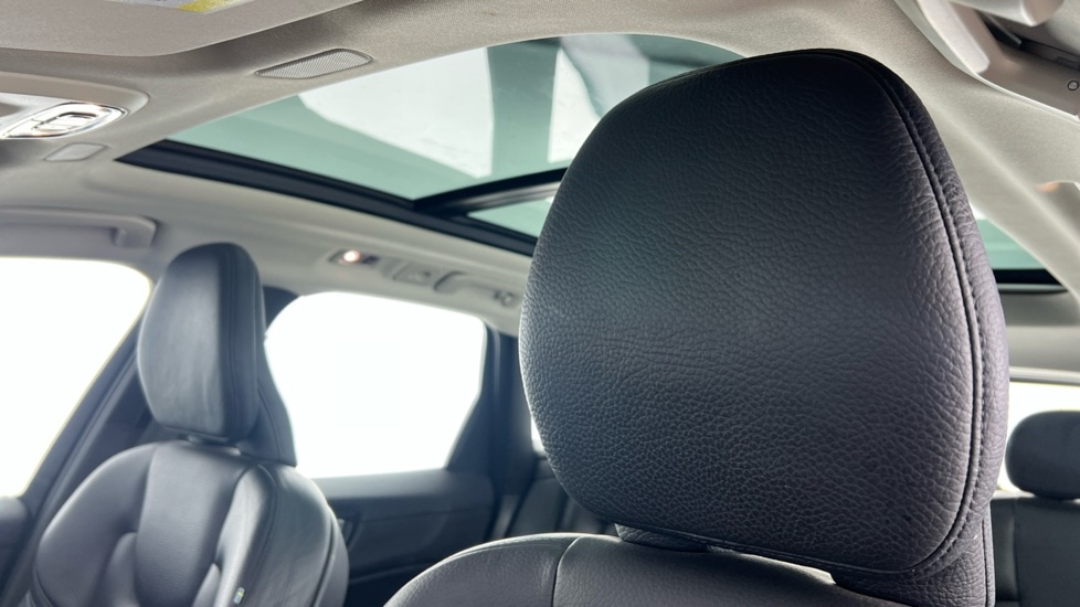 Used Volvo XC60 2021 for sale - 76586974: Photo 11