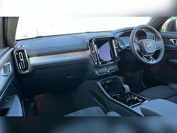 Used Volvo XC40 2025 for sale - 76894790: Photo