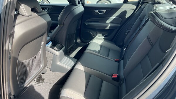 Used Volvo S60 2023 for sale - 75610611: Photo 10